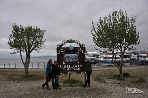 Com a Kim (África do Sul) e a Pam (Austrália) em Ushuaia, na Terra do Fogo, sul da Argentina